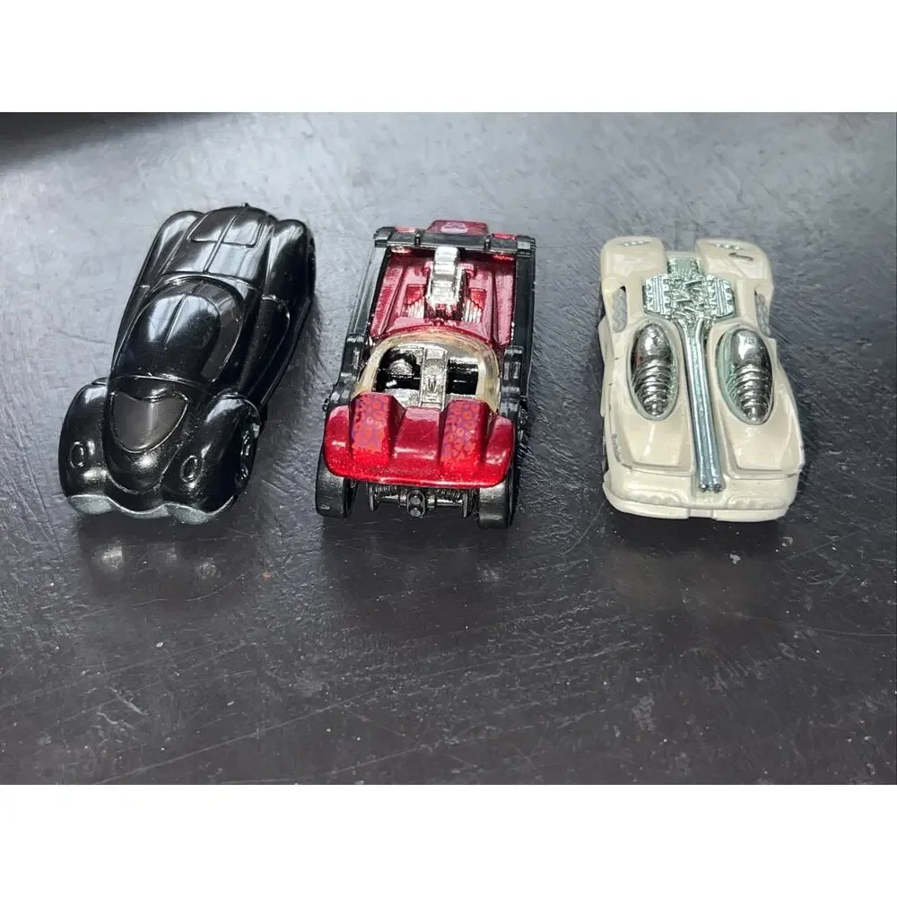 Lot 8-Matchbox-Hot Wheels-REFUSE TRUCK-Space Rover-fire Rescue-twang-Batmobile￼